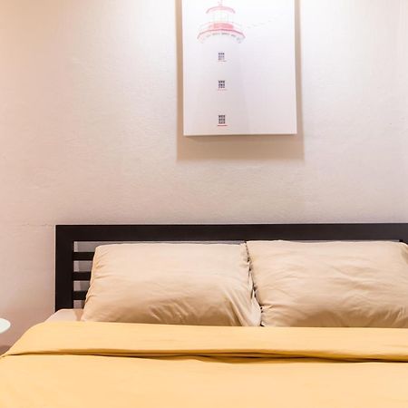 Snoozzze Hostel ใกล้รถไฟฟ้า ย่านบางรัก (Adults Only) Bangkok Buitenkant foto