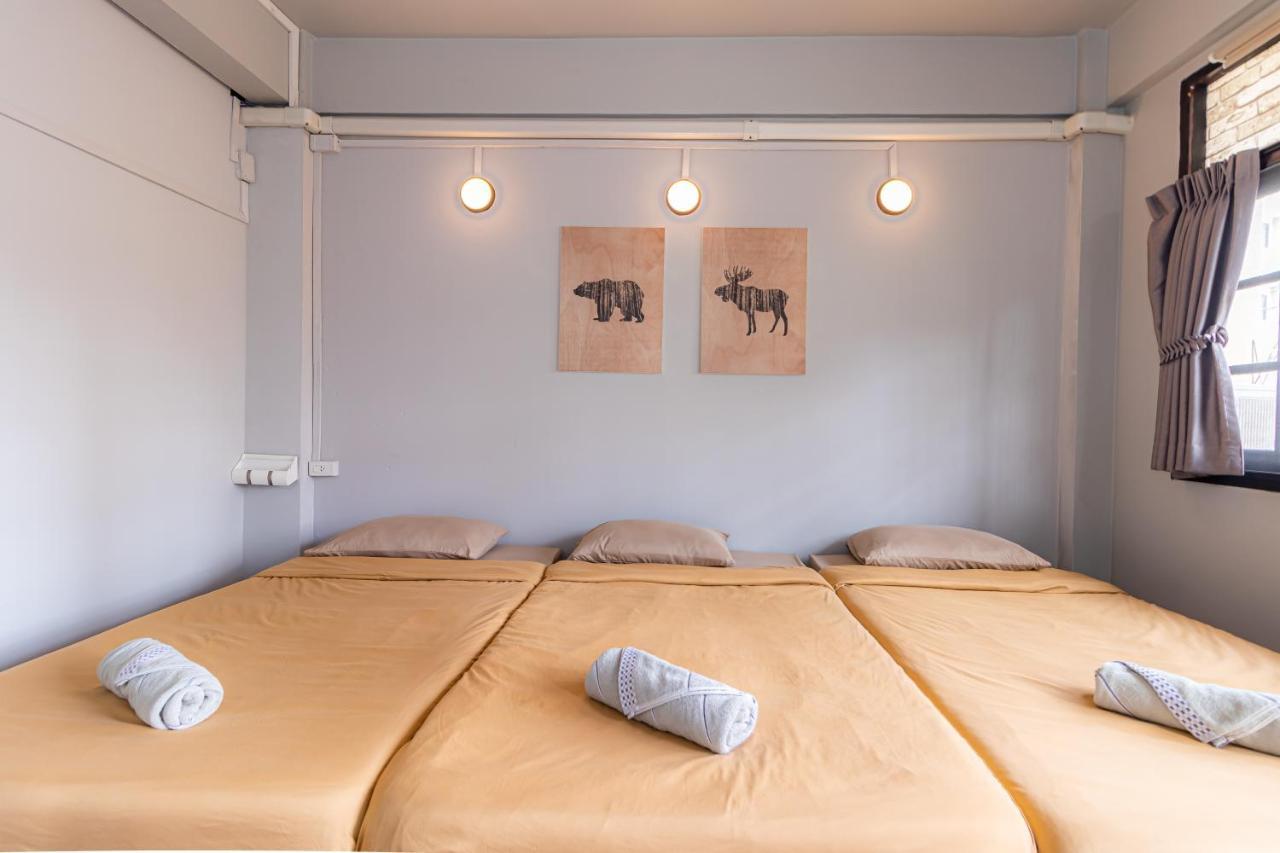 Snoozzze Hostel ใกล้รถไฟฟ้า ย่านบางรัก (Adults Only) Bangkok Buitenkant foto
