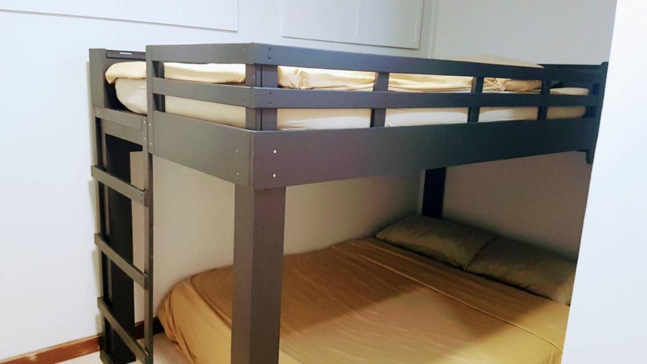Snoozzze Hostel ใกล้รถไฟฟ้า ย่านบางรัก (Adults Only) Bangkok Buitenkant foto