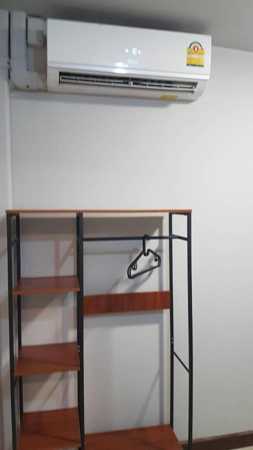 Snoozzze Hostel ใกล้รถไฟฟ้า ย่านบางรัก (Adults Only) Bangkok Buitenkant foto